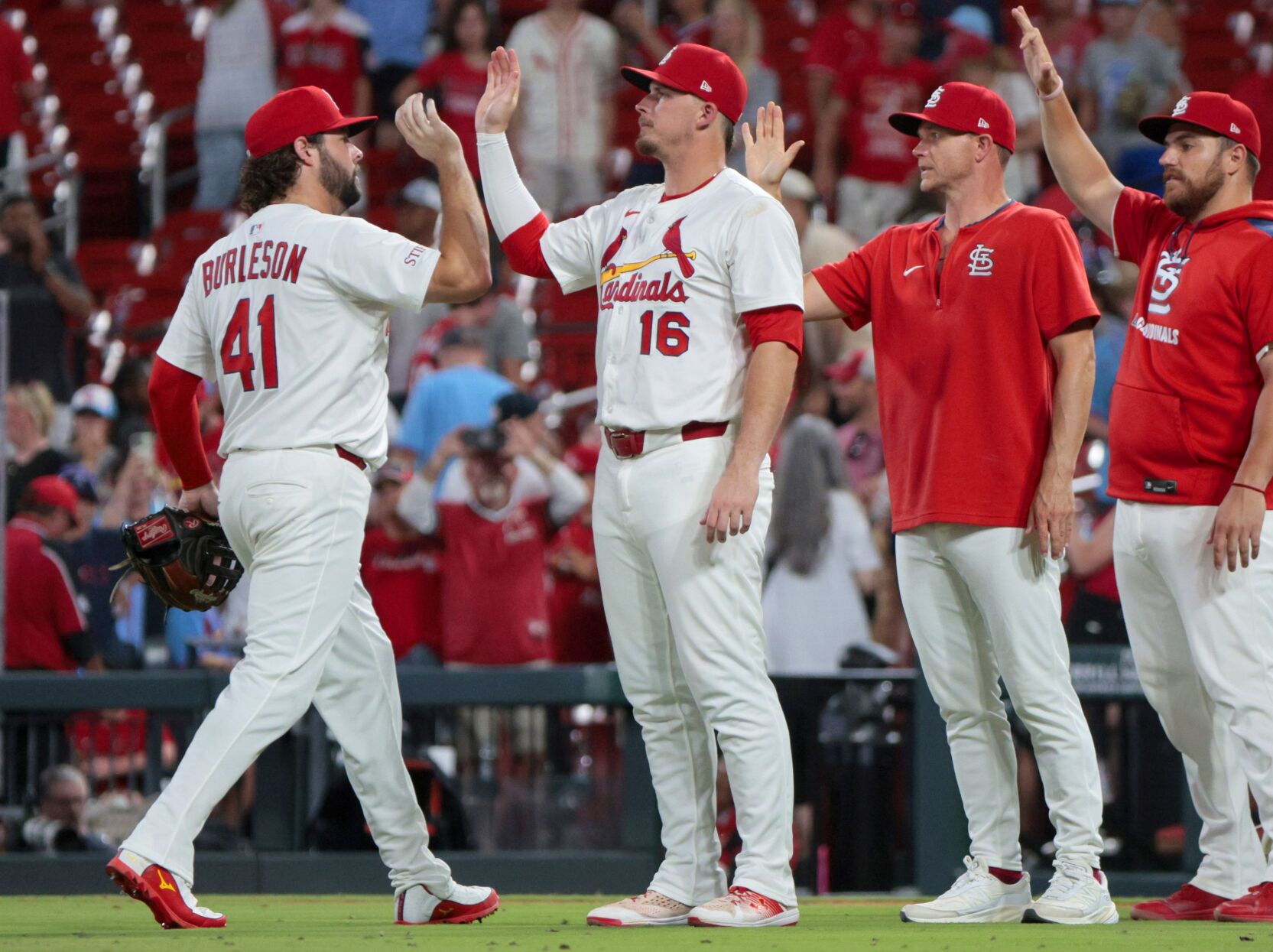 Cardinals beat Washington Nationals 8-1 to take the series